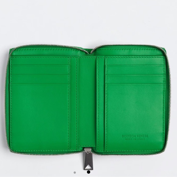 Bottega Veneta Zip Around Wallet - Picture 2 of 15